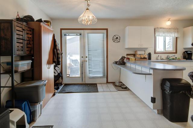 400 43a Street S, House other with 0 bedrooms, 0 bathrooms and 3 parking in Lethbridge County AB | Image 36