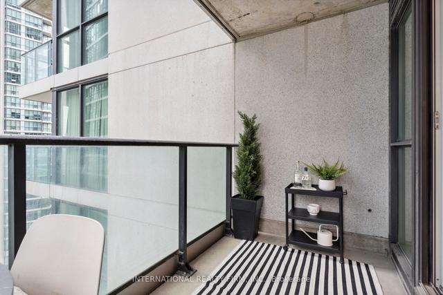1105 - 33 Bay St, Condo with 1 bedrooms, 1 bathrooms and 0 parking in Toronto ON | Image 13