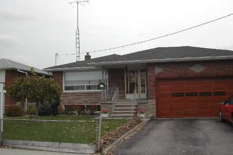 1035 Islington Ave, House detached with 1 bedrooms, 1 bathrooms and 1 parking in Toronto ON | Image 1