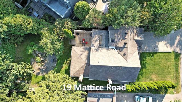 19 Mattice Rd, House detached with 4 bedrooms, 3 bathrooms and 5 parking in Toronto ON | Image 35
