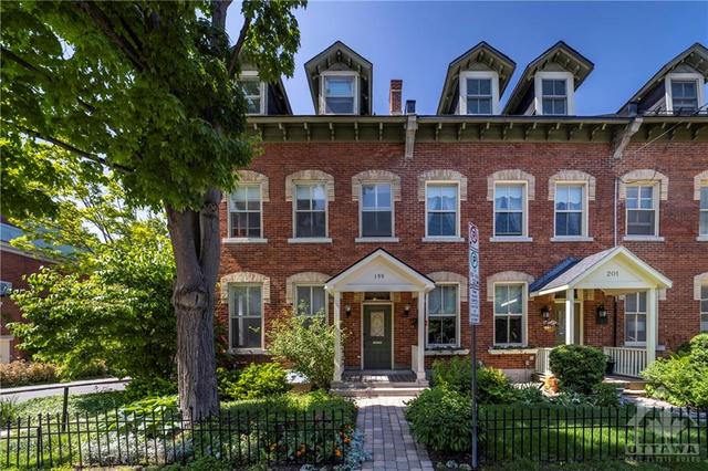 199 Daly Avenue, Townhouse with 3 bedrooms, 4 bathrooms and 2 parking in Ottawa ON | Image 1