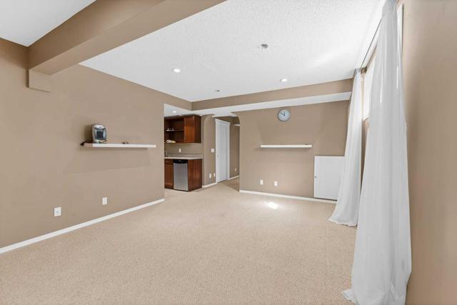 71 Bridleridge Crescent Sw, House detached with 4 bedrooms, 3 bathrooms and 5 parking in Calgary AB | Image 22