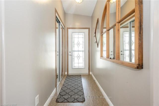 28 Elm St, Condo with 2 bedrooms, 2 bathrooms and 2 parking in Puslinch ON | Image 3