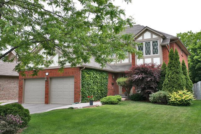 1029 Oak Meadow Rd, House detached with 4 bedrooms, 3 bathrooms and null parking in Oakville ON | Image 1