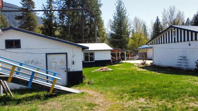 515 Baker Avenue, House detached with 3 bedrooms, 2 bathrooms and null parking in Salmo BC | Image 21