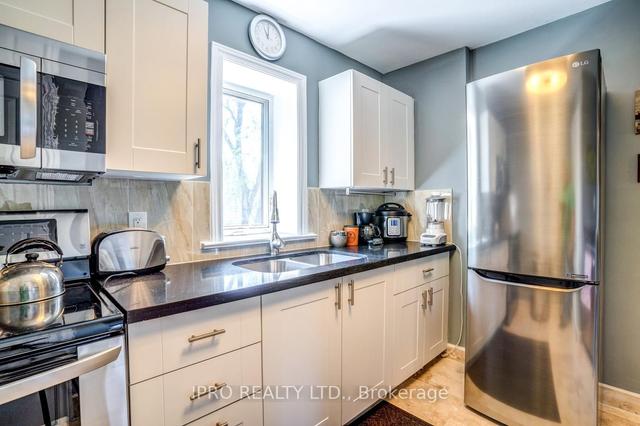 1531 Queen St E, House semidetached with 3 bedrooms, 4 bathrooms and 0 parking in Toronto ON | Image 10