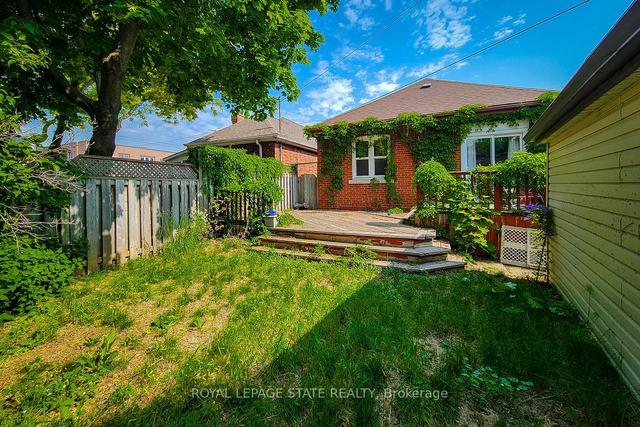 1482 Main St E, House detached with 2 bedrooms, 2 bathrooms and 3 parking in Hamilton ON | Image 31
