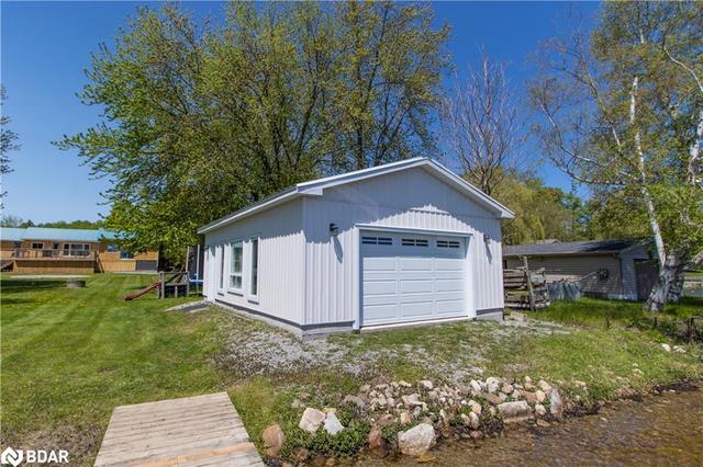 130 Crawford Road, House detached with 3 bedrooms, 1 bathrooms and 10 parking in Kawartha Lakes ON | Image 41