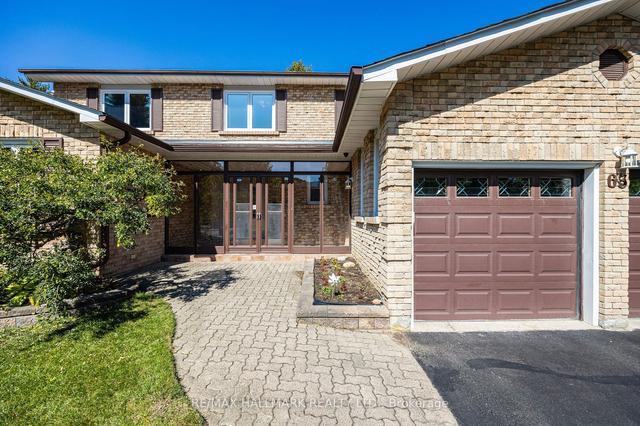 63 Goldberry Sq, House detached with 4 bedrooms, 4 bathrooms and 4 parking in Toronto ON | Image 12