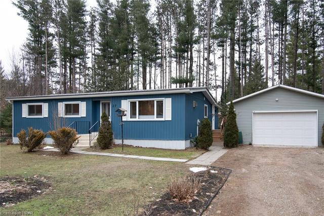 27 Pine Drive, House detached with 3 bedrooms, 1 bathrooms and null parking in Central Huron ON | Image 12