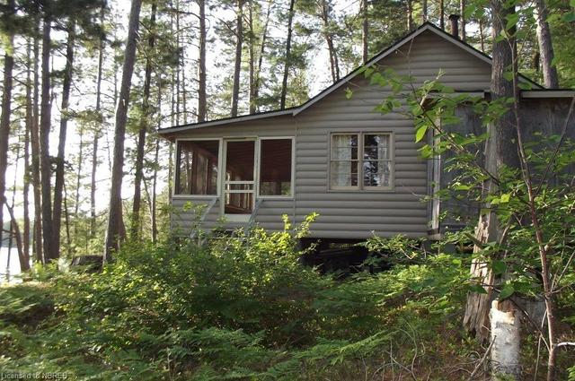 0 883 Island, House detached with 4 bedrooms, 0 bathrooms and null parking in Temagami ON | Image 14