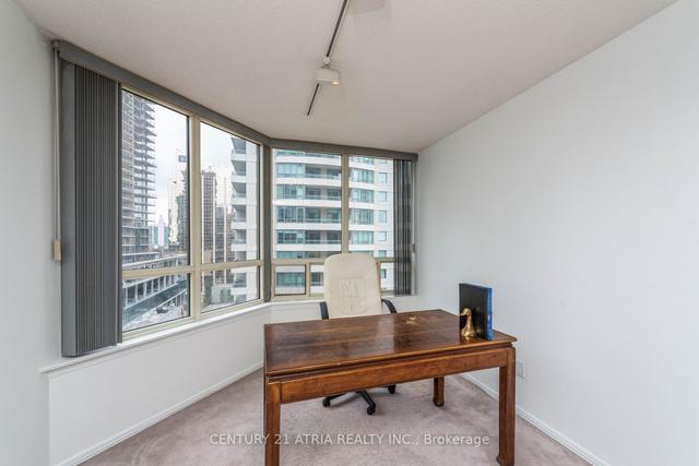 1103 - 30 Greenfield Ave, Condo with 2 bedrooms, 2 bathrooms and 1 parking in Toronto ON | Image 10