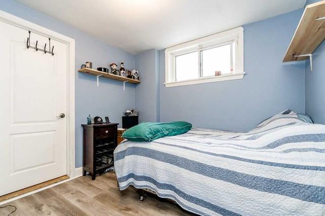 320 Albinson St, House detached with 3 bedrooms, 2 bathrooms and 3 parking in Greater Sudbury ON | Image 4