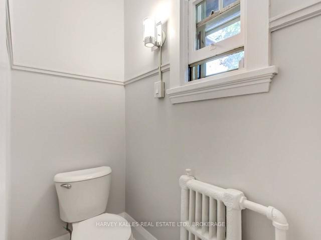 169 Balmoral Ave, House detached with 5 bedrooms, 4 bathrooms and 1 parking in Toronto ON | Image 13
