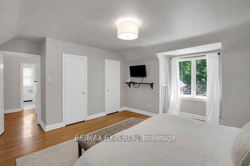 180 Burnhamthorpe Rd, House detached with 3 bedrooms, 2 bathrooms and 4 parking in Toronto ON | Image 13