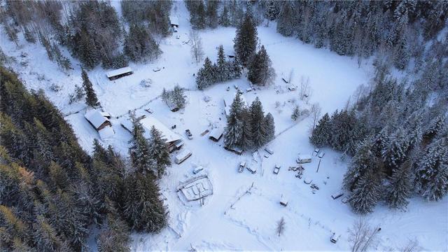 1538 Creighton Valley Road, House detached with 3 bedrooms, 2 bathrooms and 14 parking in North Okanagan E BC | Image 2