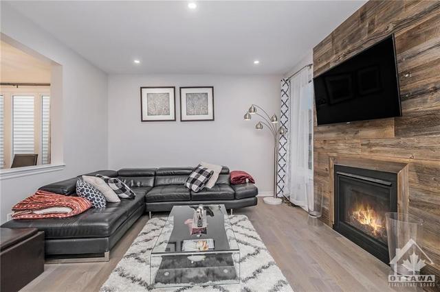 1111 Apolune Street, House detached with 4 bedrooms, 3 bathrooms and 4 parking in Ottawa ON | Image 6