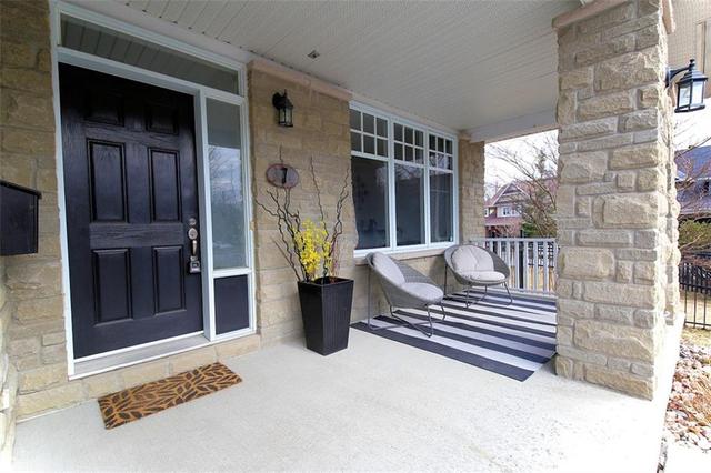 7 Ironside Court, House detached with 4 bedrooms, 3 bathrooms and 6 parking in Ottawa ON | Image 3