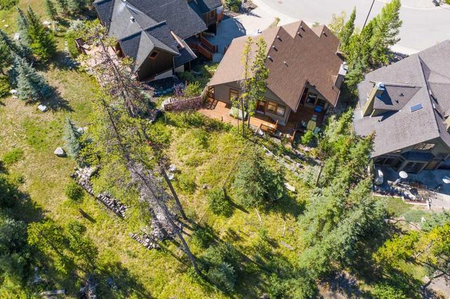 219 Eagle Point, House detached with 5 bedrooms, 4 bathrooms and 4 parking in Canmore AB | Image 42
