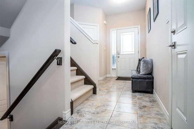 673 Greenhill Ave, House semidetached with 3 bedrooms, 4 bathrooms and 3.5 parking in Hamilton ON | Image 12