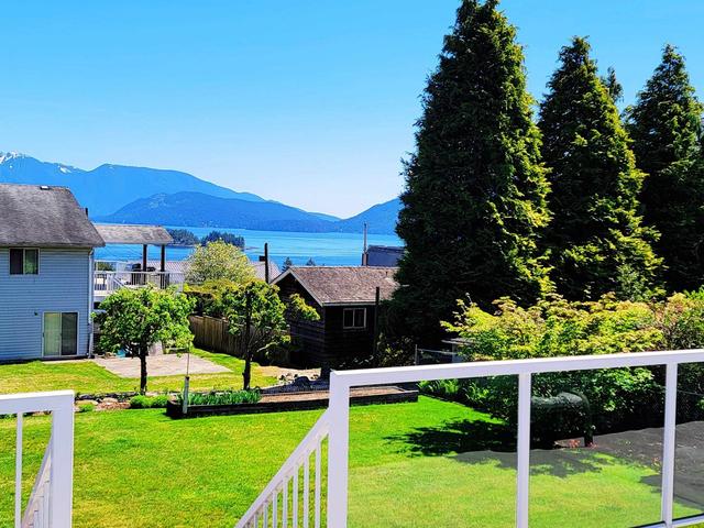 1538 Johnson Road, House detached with 3 bedrooms, 3 bathrooms and 1 parking in Sunshine Coast F BC | Image 11