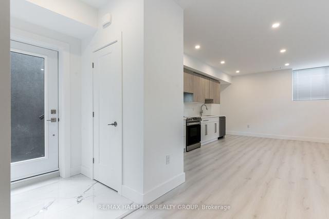 15 Burrard Rd, House detached with 6 bedrooms, 6 bathrooms and 2 parking in Toronto ON | Image 11