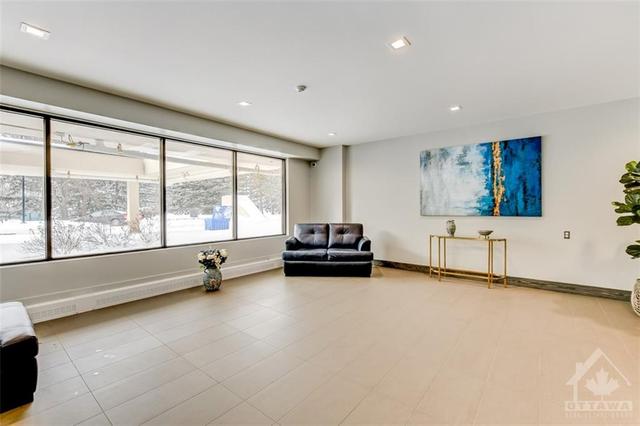 2112 - 665 Bathgate Drive, Condo with 3 bedrooms, 2 bathrooms and 1 parking in Ottawa ON | Image 7