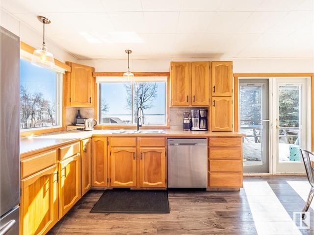 34 Lakeshore Dr, House detached with 3 bedrooms, 1 bathrooms and null parking in Sundance Beach AB | Image 13