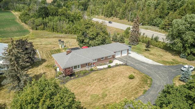 984 King St, House detached with 2 bedrooms, 3 bathrooms and 12 parking in Caledon ON | Image 12