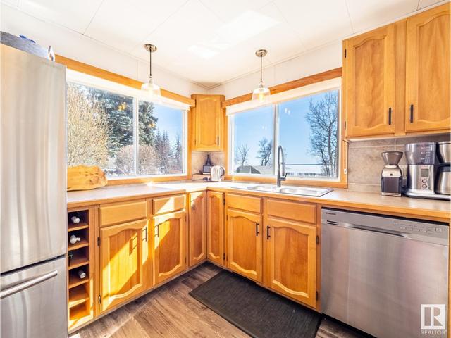 34 Lakeshore Dr, House detached with 3 bedrooms, 1 bathrooms and null parking in Sundance Beach AB | Image 14