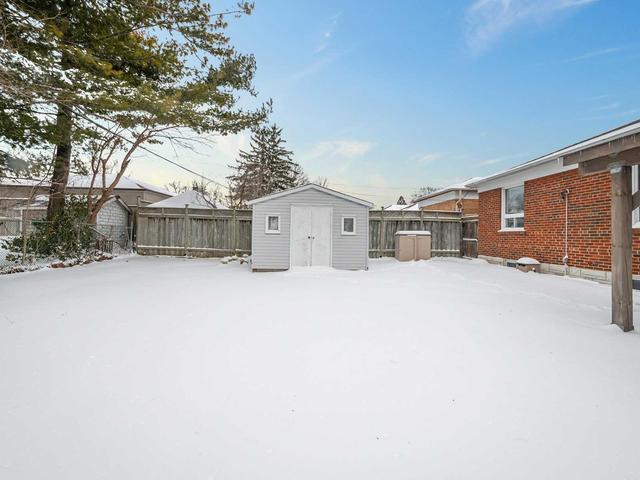 80 Miramar Cres, House detached with 3 bedrooms, 2 bathrooms and 7 parking in Toronto ON | Image 10