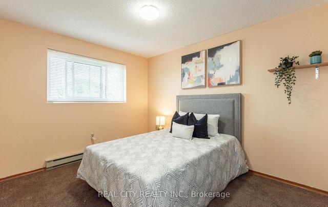 100 - 50 Scarborough Golf Clu Rd, Townhouse with 3 bedrooms, 2 bathrooms and 1 parking in Toronto ON | Image 17
