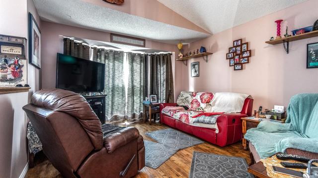 5126 Erin Place Se, House detached with 3 bedrooms, 2 bathrooms and 1 parking in Calgary AB | Image 4