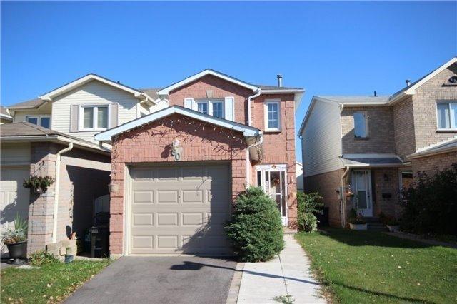 80 Plumrose Ptwy, House detached with 3 bedrooms, 2 bathrooms and 1 parking in Toronto ON | Image 1