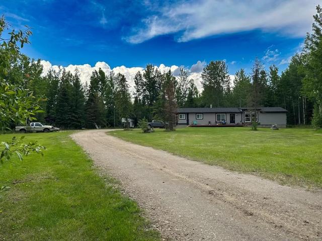 131056 Township Road 590, House detached with 4 bedrooms, 2 bathrooms and null parking in Woodlands County AB | Image 3