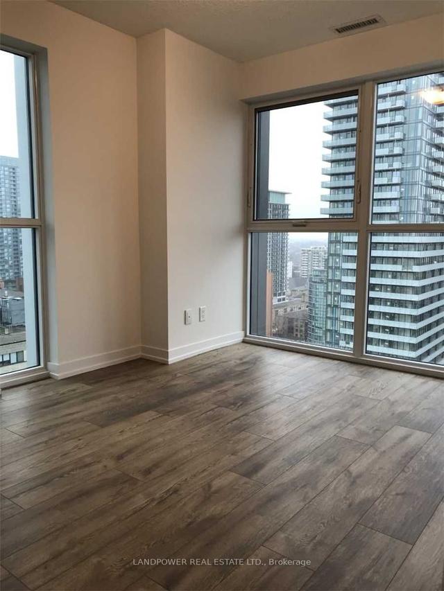 2205 - 125 Redpath Ave, Condo with 1 bedrooms, 2 bathrooms and 0 parking in Toronto ON | Image 1