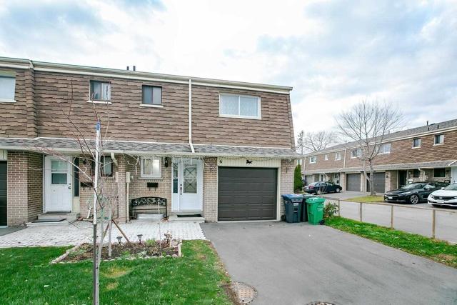 6 - 7450 Darcel Ave, House attached with 3 bedrooms, 2 bathrooms and 4 parking in Mississauga ON | Image 1