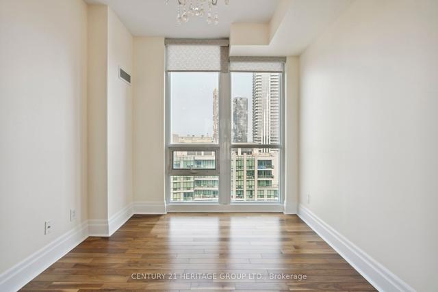 4203 - 16 Harbour St, Condo with 3 bedrooms, 2 bathrooms and 1 parking in Toronto ON | Image 21