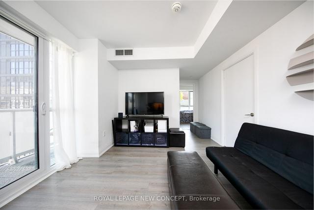 1409 - 77 Mutual St, Condo with 2 bedrooms, 1 bathrooms and 0 parking in Toronto ON | Image 22
