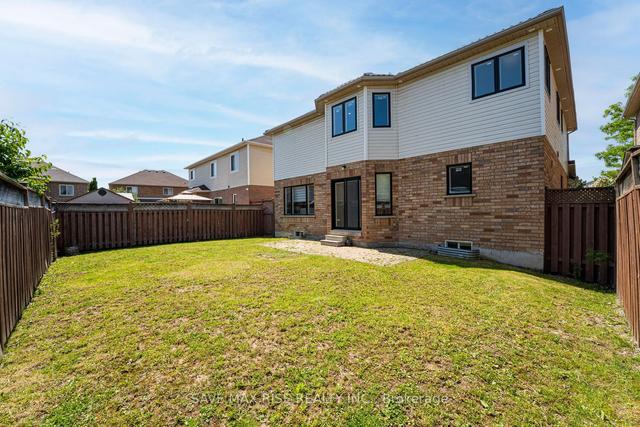 15 Sir David Pl, House detached with 4 bedrooms, 4 bathrooms and 6 parking in Brampton ON | Image 33