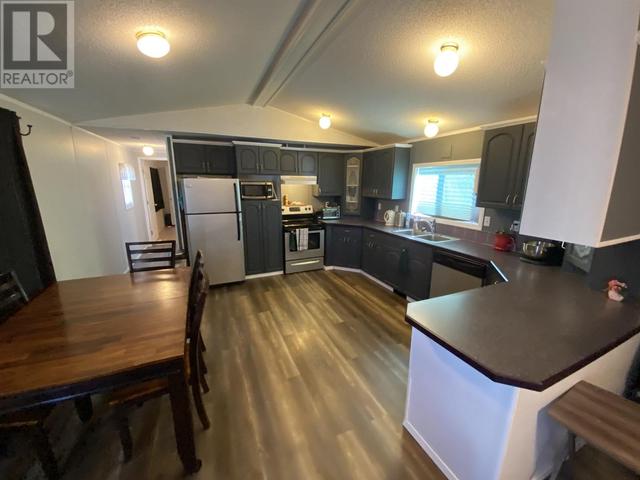 10479 103 Street, House other with 3 bedrooms, 2 bathrooms and null parking in Taylor BC | Image 8