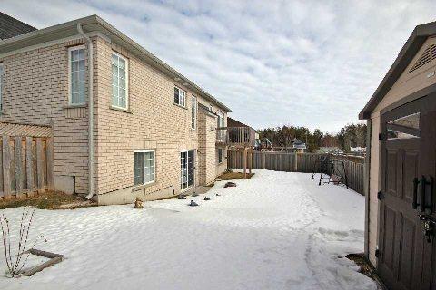 102 Oakside Dr, House detached with 3 bedrooms, 3 bathrooms and 4 parking in Uxbridge ON | Image 9