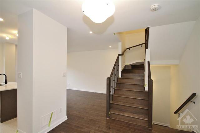 565 Aglish Mews, Townhouse with 3 bedrooms, 3 bathrooms and 3 parking in Ottawa ON | Image 15