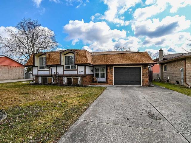 12 Wellbrook Blvd, House detached with 3 bedrooms, 2 bathrooms and 5 parking in Welland ON | Image 1