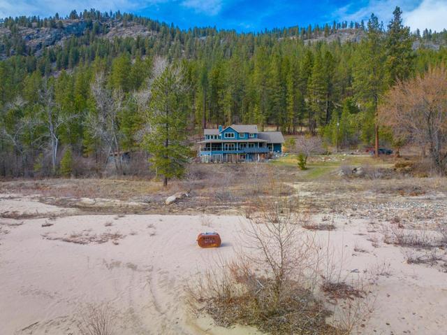 855 Highway 3, House detached with 4 bedrooms, 4 bathrooms and null parking in Kootenay Boundary C BC | Image 46
