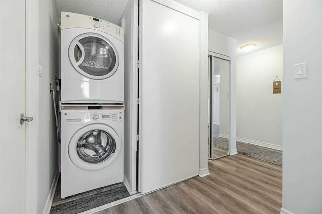 211 - 940 Caledonia Rd, Condo with 2 bedrooms, 1 bathrooms and 1 parking in Toronto ON | Image 13