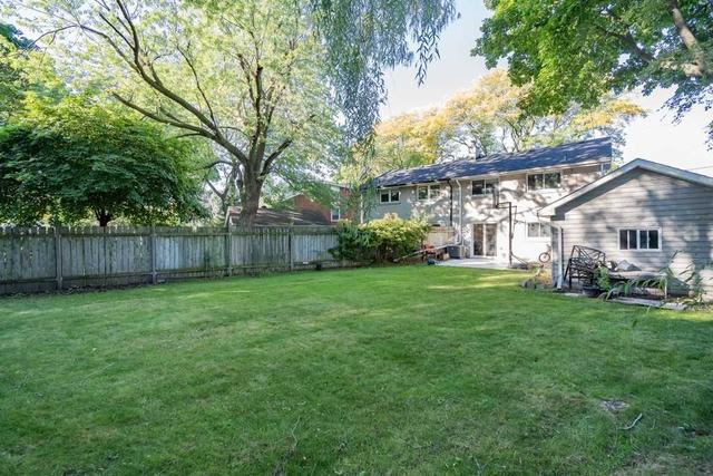 102 Marbury Cres, House semidetached with 3 bedrooms, 2 bathrooms and 6 parking in Toronto ON | Image 19