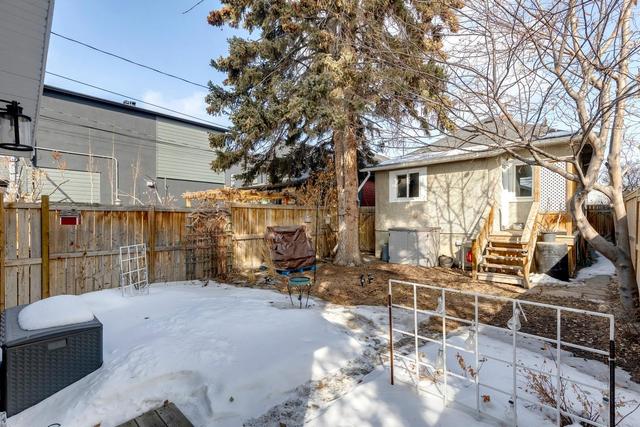 1305 20 Avenue Nw, House detached with 3 bedrooms, 2 bathrooms and 2 parking in Calgary AB | Image 40