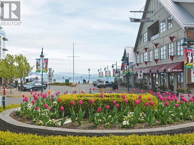 105 - 9570 Fifth St, Condo with 3 bedrooms, 2 bathrooms and 1 parking in Sidney BC | Image 13