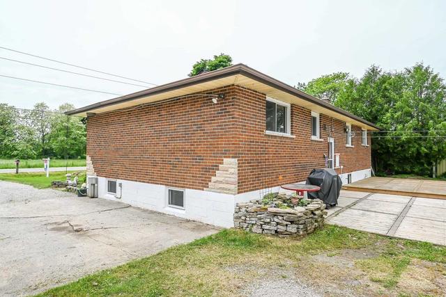 9856 Dickenson Rd, House detached with 3 bedrooms, 2 bathrooms and 10 parking in Hamilton ON | Image 24